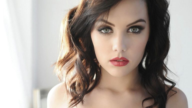 Migliori Sieri Anti-Arrossamento Per Il Viso? TOP 7 Scelte!